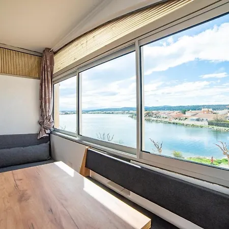 Apartment Vue Sur Lac, A 700m, Wifi *